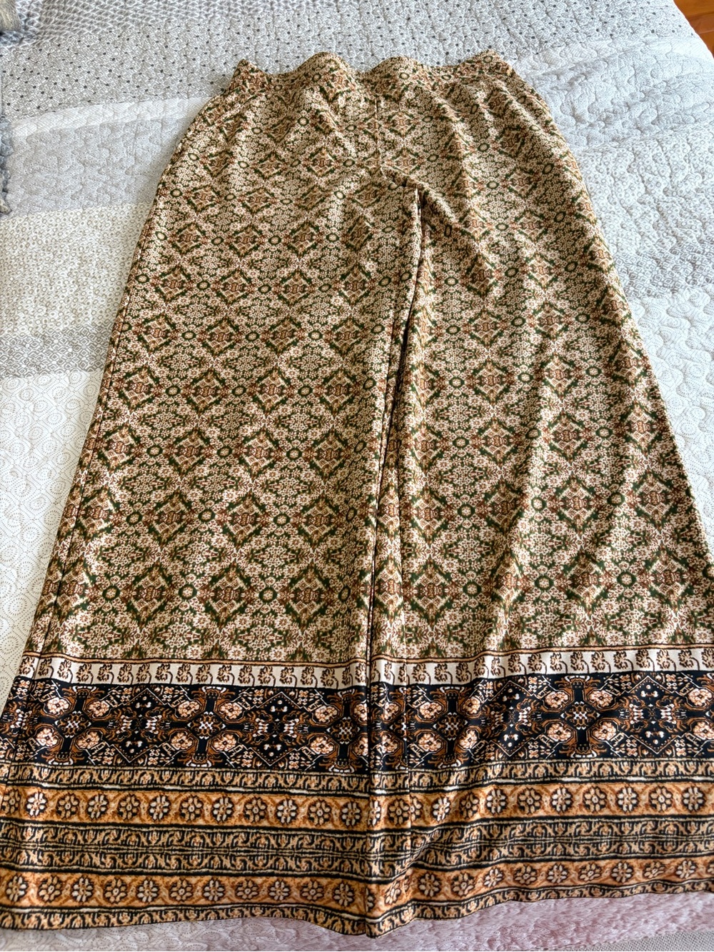 Vintage Established 1962 Boho Printed palazzo pants. Stretch. Medium.